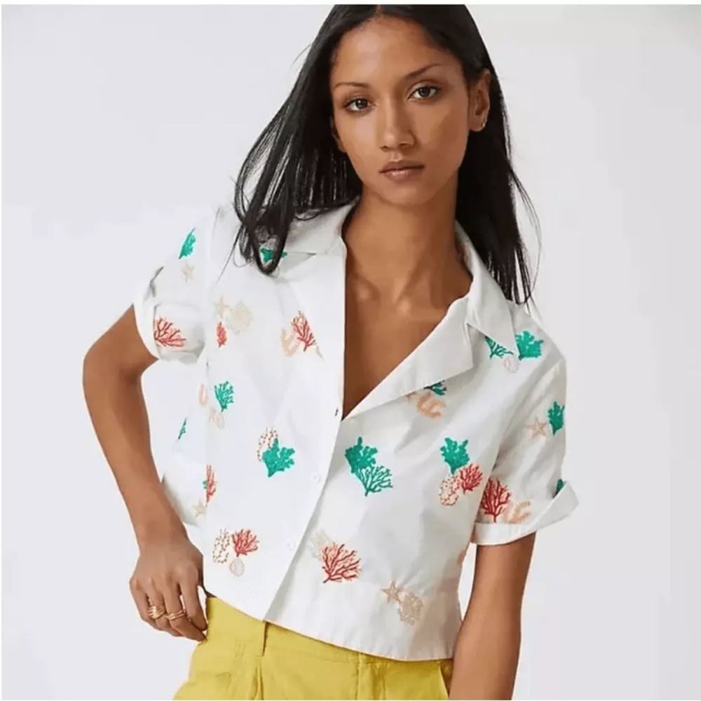 Maeve By Anthropologie Coral Embroidery Button Up Cotton Crop